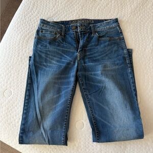 Men’s American Eagle Outfitters Light Blue Extreme Flex Jeans